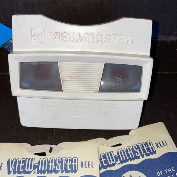 ViewMaster with 4 Disc - Picture 2 of 4